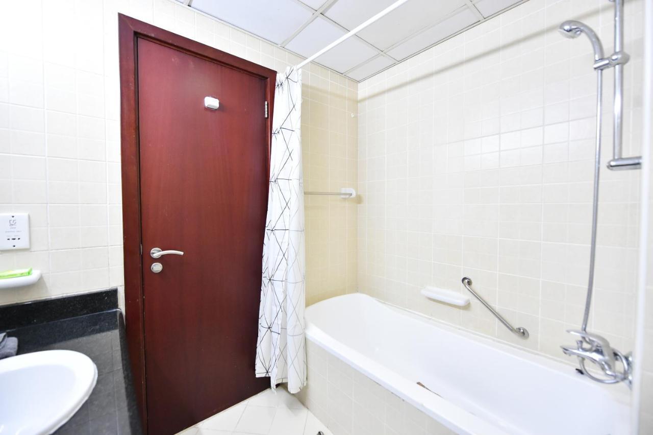Luxury Escapes - Spacious Fully Furnished Studio Apt - Next To Metro, 5 Mins From Mall - Med46 Дубай Экстерьер фото