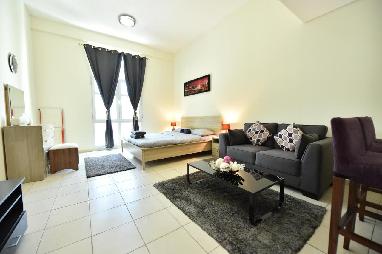 Luxury Escapes - Spacious Fully Furnished Studio Apt - Next To Metro, 5 Mins From Mall - Med46 Дубай Экстерьер фото